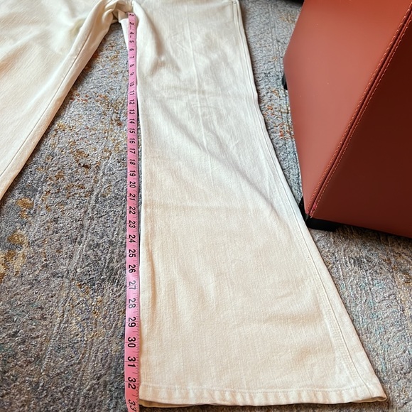 Theory wide leg cream colored jeans - Picture 7 of 11